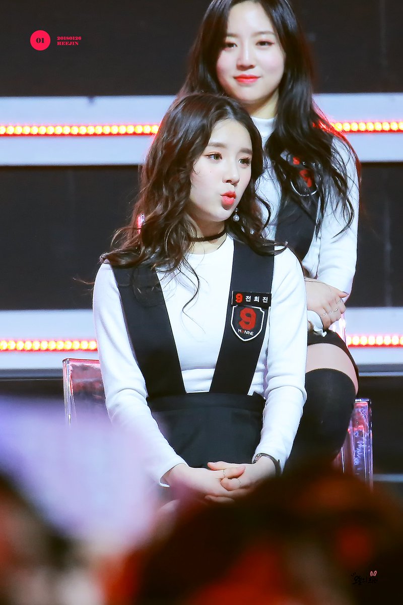 오늘의 희진 tweet media