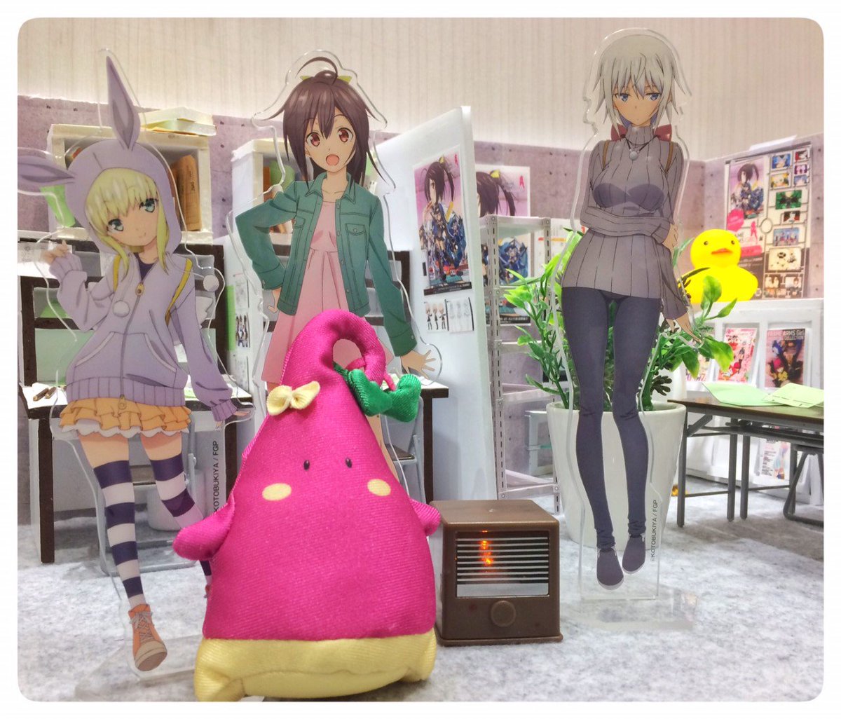 フィール Feel على تويتر 普通のべにっぽが ウドラ やってみた Faガール きゃっきゃうふふなアニメスタジオ 月がきれい