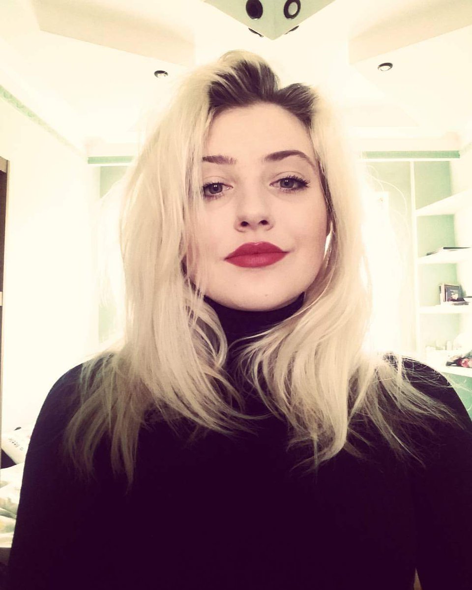 Iolanda_Hadadi's tweet photo. Frankly, my dear, I don't give a damn 😎 https://t.co/8FGj15mfu1