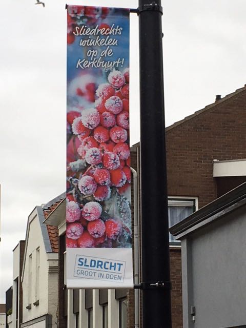 Hebben jullie de banieren al gespot!? 
#kerkbuurt #sliedrecht