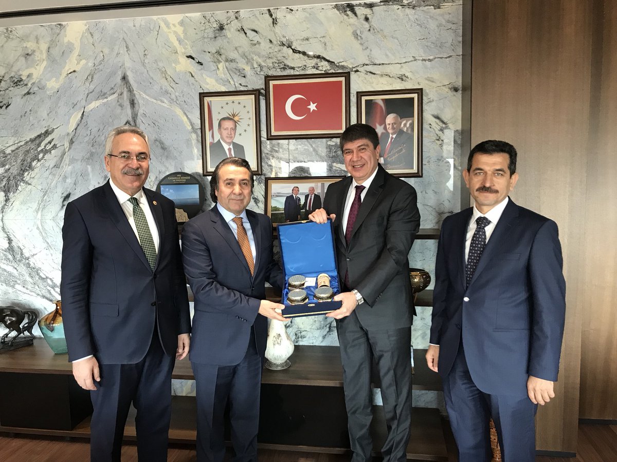 İller Bankası Kavşağından sonra Kemer istikametinde yapılacak 3 kavşak için Karayolları Genel Müdürümüz ile anlaştık 👍
Hayırlı olsun +