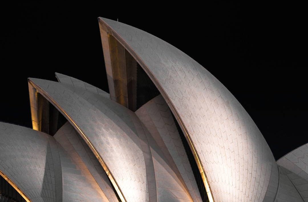 Sydney's Golden Arches <a href="/SydOperaHouse/">Sydney Opera House</a> <a href="/sydney_sider/">Sydney.com</a> 
#sydney #australia #architecture