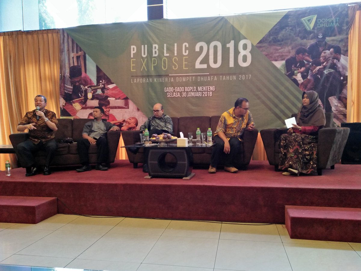 elvanasira's tweet photo. Itulah tweps serunya acara @Dompet_Dhuafa
#PublicExposeDD2018
#ProgramPemberdayaanDD
#BerawalDariZakat https://t.co/QxCx7x1wjf