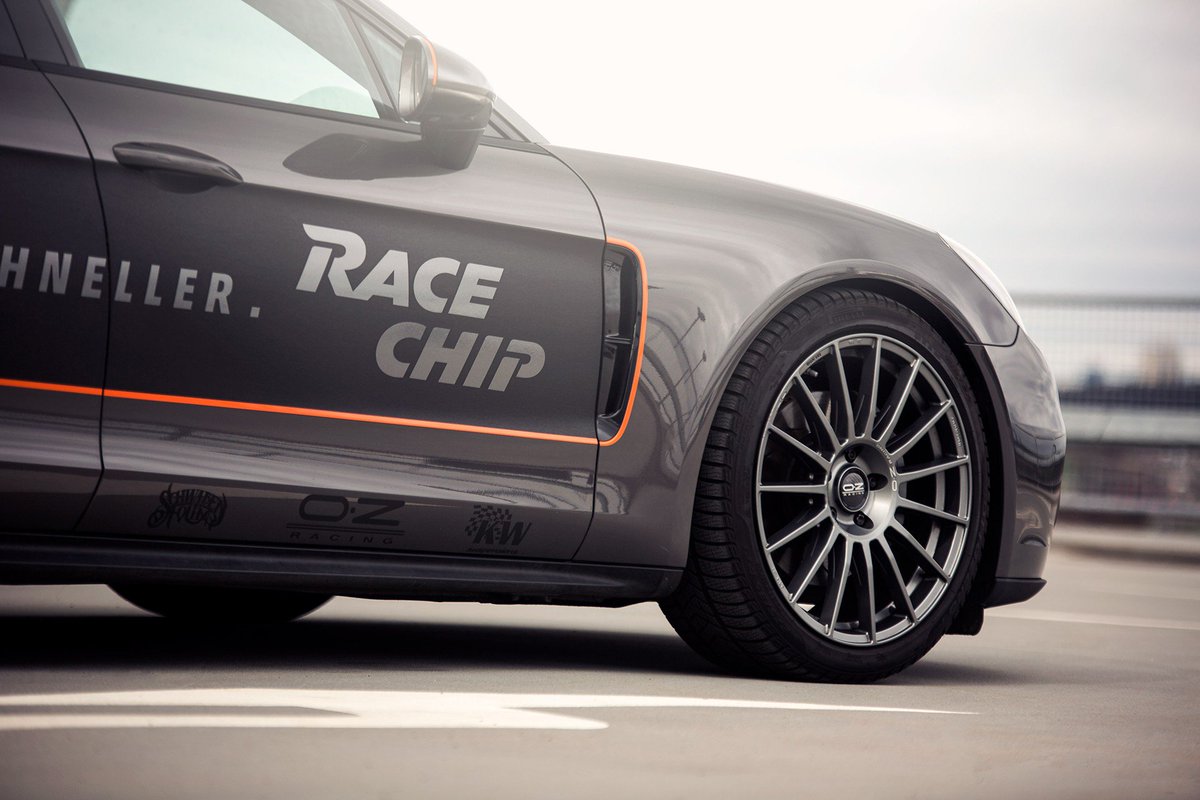 PorscheBlogesp's tweet photo. ¿Quieres conocer el nuevo Panamera? https://t.co/eZVzTvGgIA #porsche #porscheblog #panamera https://t.co/ovvV5kWs69