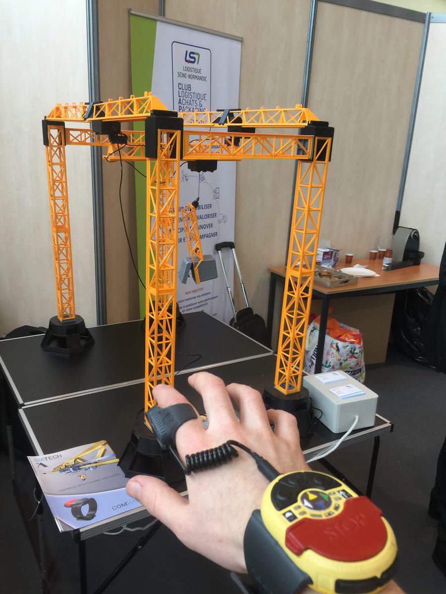 Venez tester notre nouvelle maquette de pont roulant au salon du <a href="/sepemindustries/">SEPEM Industries</a> à Rouen, Stand <a href="/lsn_asso/">LSN</a> 🙌🏗️ #ComHAND #Levage #radiocommande
