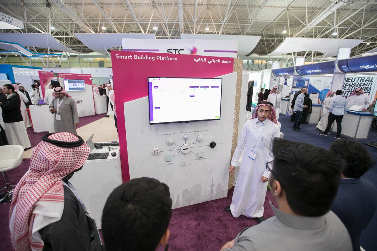 stcbusiness_ksa's tweet photo. منصة المباني الذكية
خدمة مقدمة من STC أعمال تمكّن المستخدمين من التحكم المباشر بجميع المباني ومراقبة جاهزية النظام والصيانة بكفاءة أعلى.👌🏽
#إنترنت_الأشياء
#Saudi_IOT https://t.co/tf8i2Ak66S