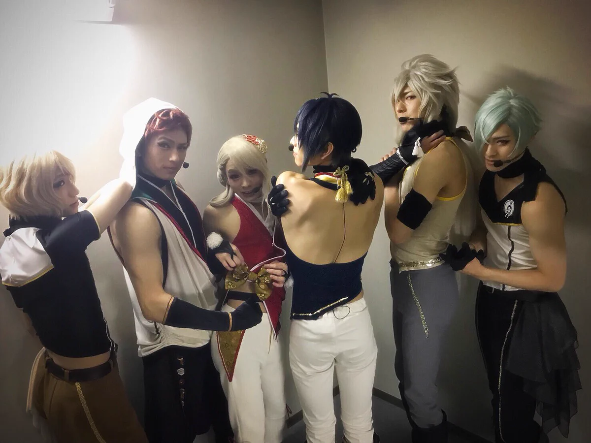 舞台写真パネル(膝丸 / ライブver.)Loppi・HMV限定　高野洸 DUy5jG3UQAAXwUI?format=webp&