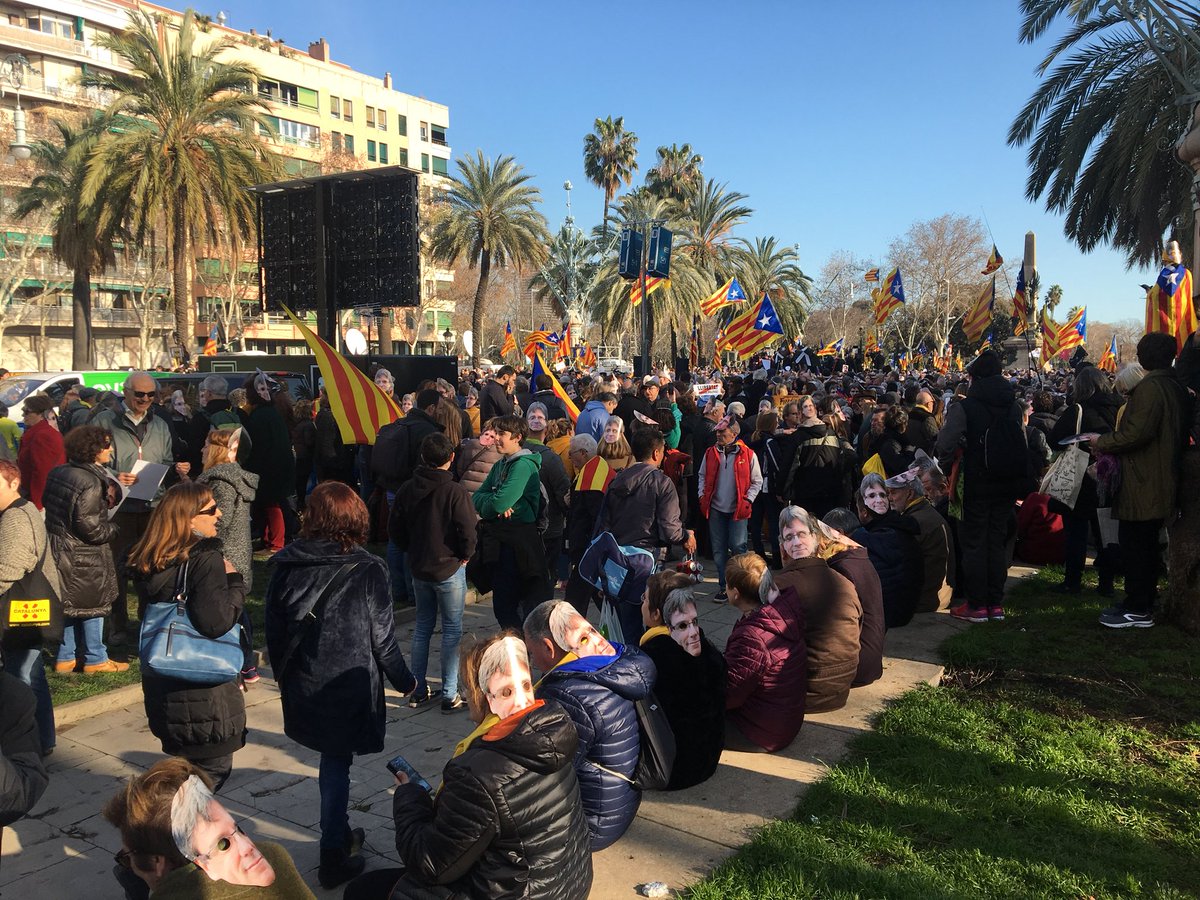 CRISIS EN CATALUÑA 4.0 - Página 4 DUy9R6-WkAAkQqw