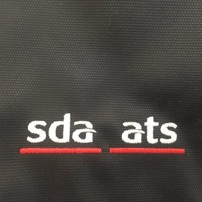 GewerkschaftSGB's tweet photo. sda-mitarbeitende im unbefristeten streik. der sgb beglückwünscht den mut der streikenden solidarisiert sich und fordert offene, faire verhandlungen https://t.co/VE04dd3Lum #sda #ats @inside_sda https://t.co/E9BtXBQQ7K