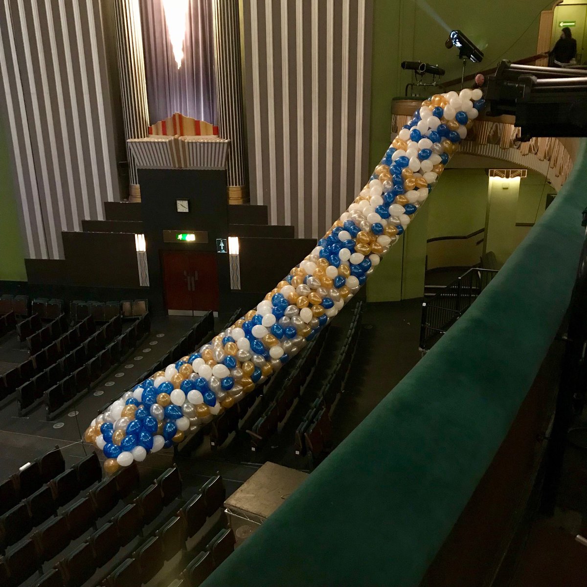 balloon's tweet photo. Today @ The Apollo https://t.co/wWtDcWuTG9