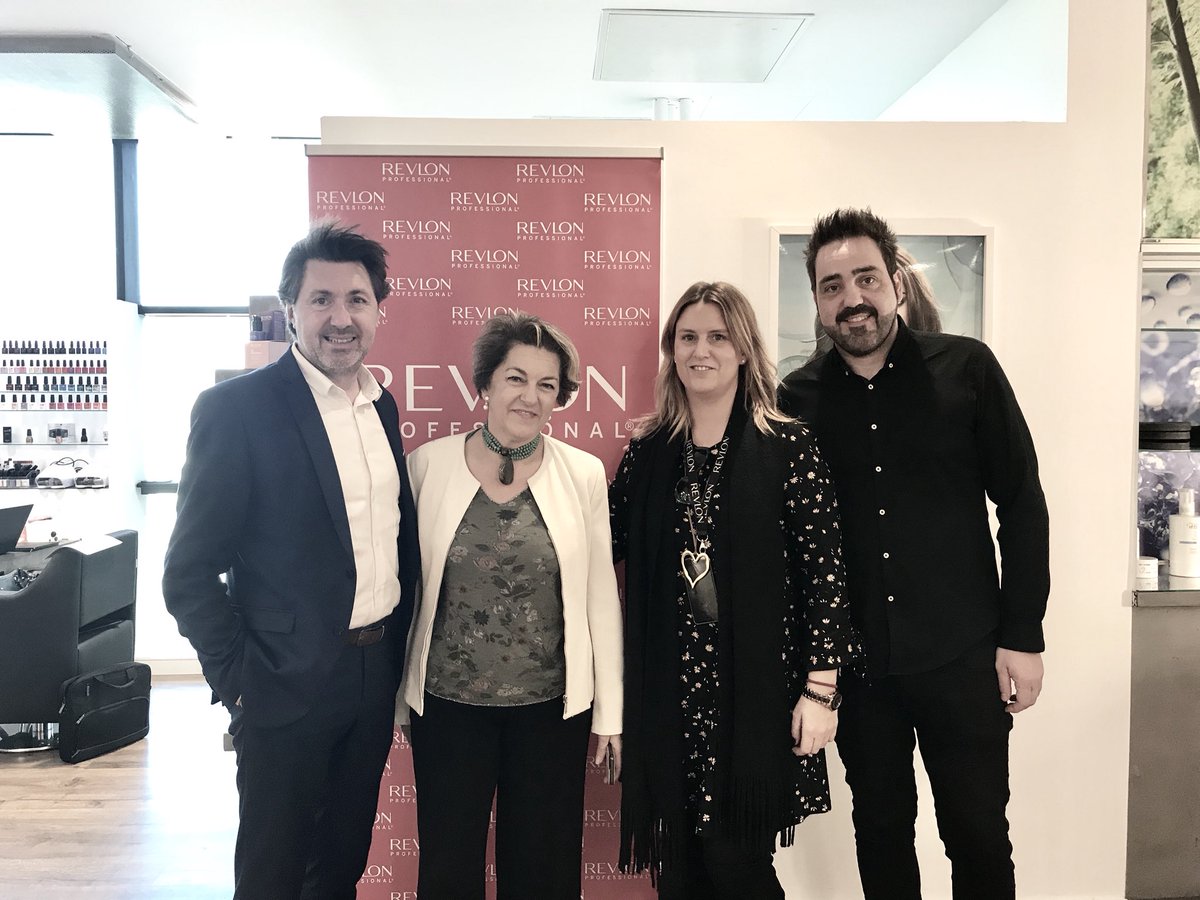 RevistaTOCADO's tweet photo. Presentación de #COLORSUBLIME de @RevlonPro en madrid. https://t.co/FB5xBbsdll