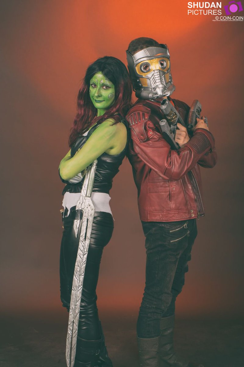 CoinCoinPhotos's tweet photo. #cosplay #japanexpo #marvel #guardiansofthegalaxy #gamora #starlord peterquill https://t.co/jjRIYrpf3B