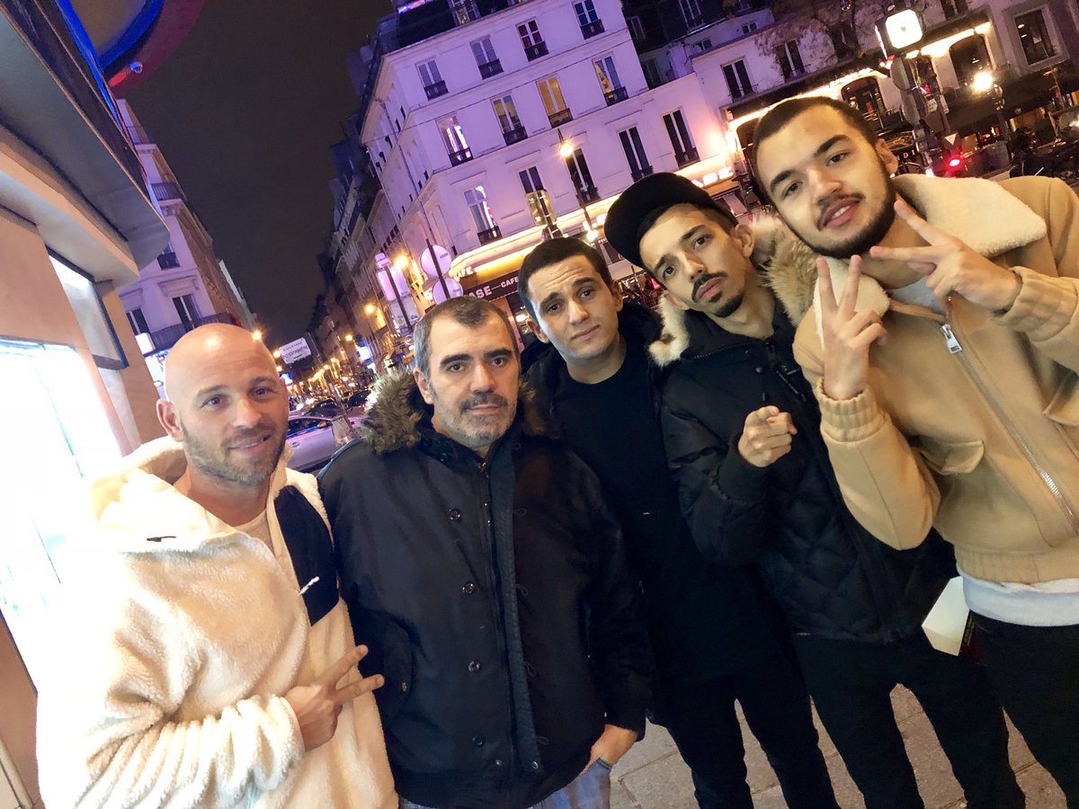 NightSteve's tweet image. Petit dîner avec les copains hier soir...