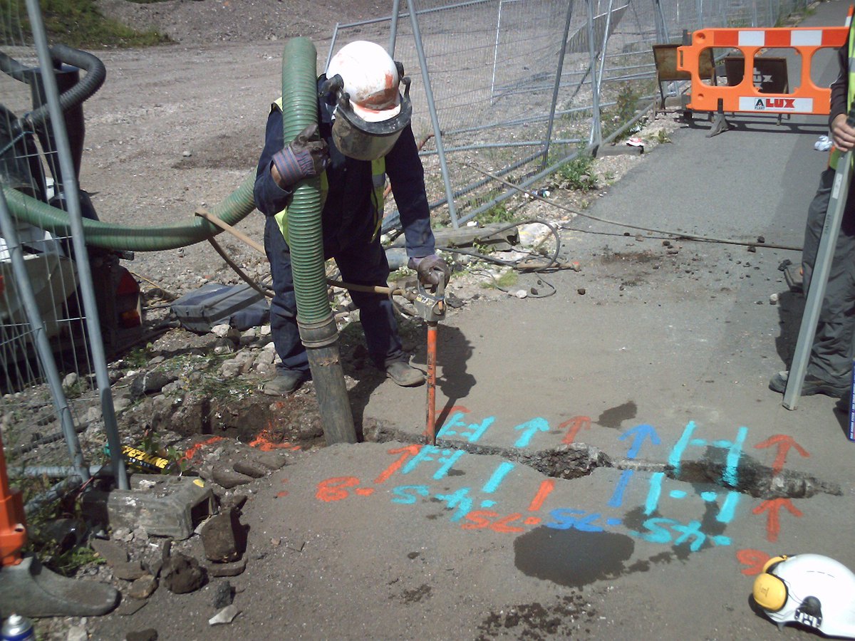 #vacuumexcavation #landdrilling #siteinvestigation contact Oliver Roberts on 07766591594 for more information