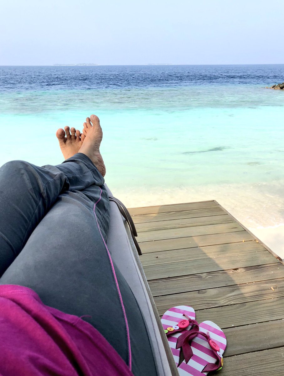 Sobira5081's tweet photo. Just a little bit of sunlight & time to yourself won’t hurt you. ;)
Pamper & breath before moving on to the next busy schedule. Relaxation after 2days of
#training
#lovewhatyoudo #mypassion #passknowledge #amazinghospitality #homeawayfromhome #beautiful
#bluenature #maldives https://t.co/Ap74sf10JV