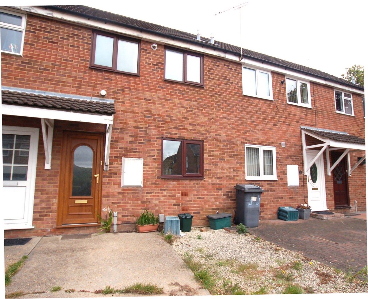 Rona Estate Agents tweet media