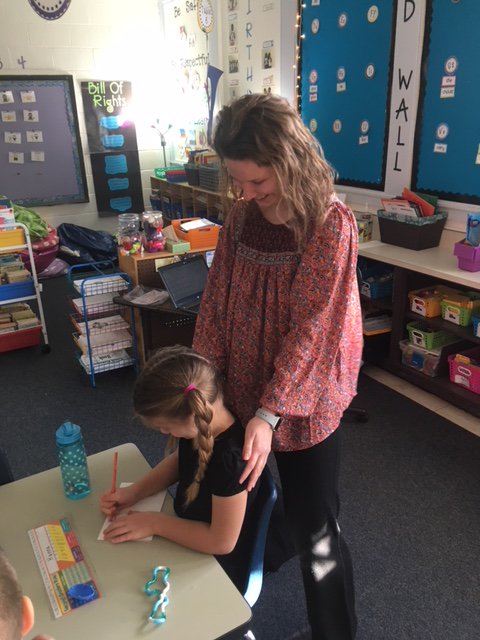 PPSMrsT's tweet photo. Our teachers support their students in so many ways! @LaRoseKids is a talented teacher AND hair stylist! https://t.co/DquRiAXqlh