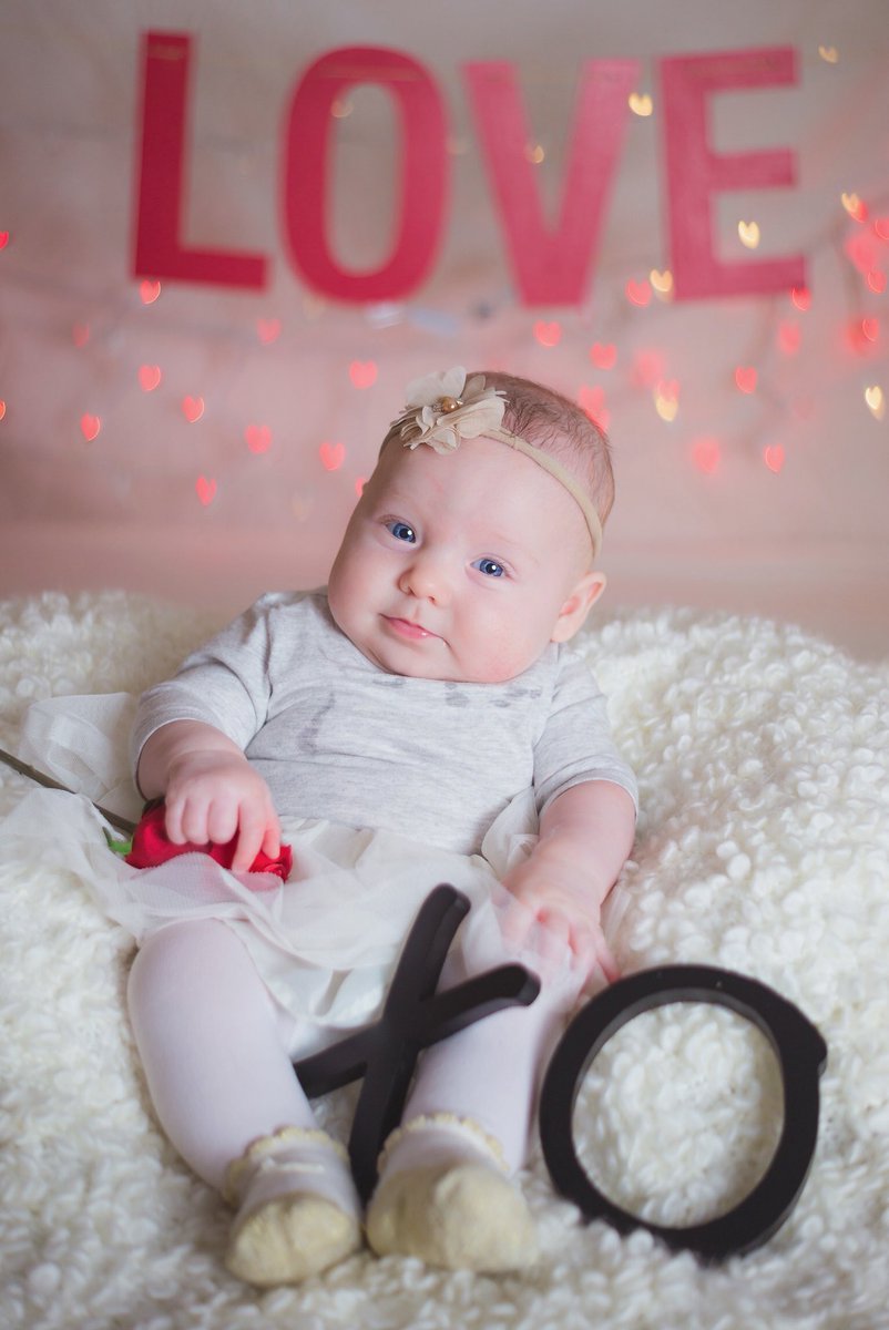 dwalsh709's tweet photo. Thank you to our very talented friends Julio & Tiffany Panama for the beautiful pictures.
#dadlife #photography #newborn #ValentinesDay
#DroolyFace https://t.co/WXVfCRTnNH