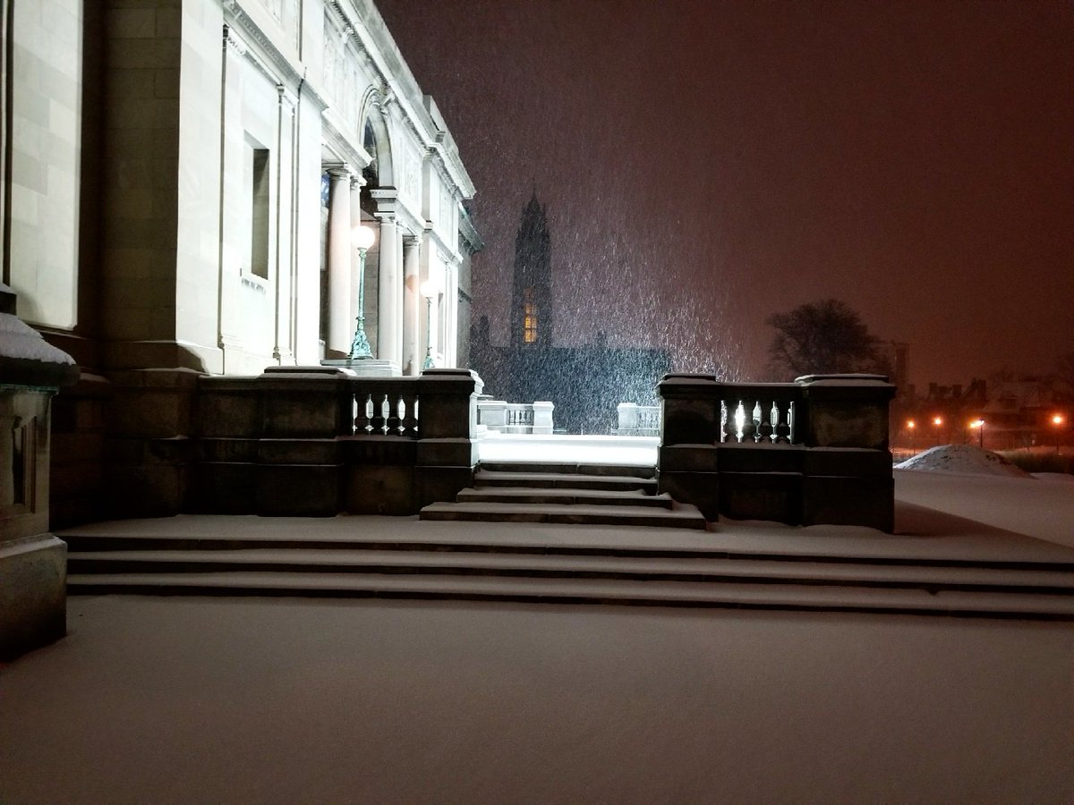 MAG_Rochester's tweet image. Good Morning, Rochester.

#snow 
#NeighborhoodoftheARTS
#exploreNOTA