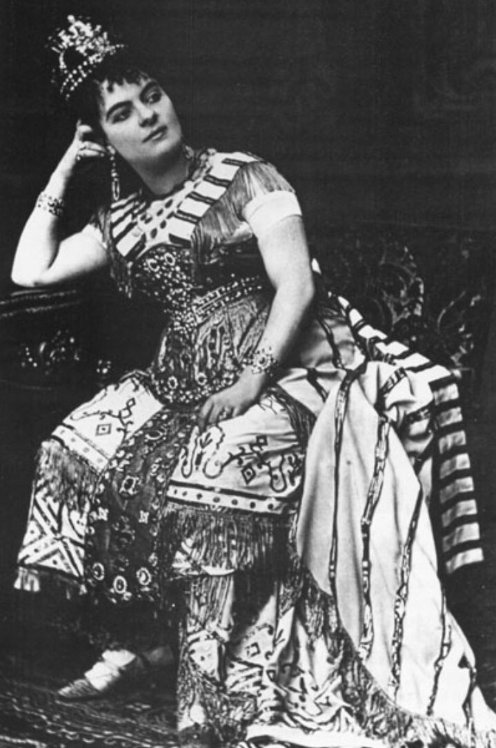 Y por último os presento a mi amante Sanz con la que tuve dos hijos ilegítimos y de la cual me enamoré. ❤️ #alllove