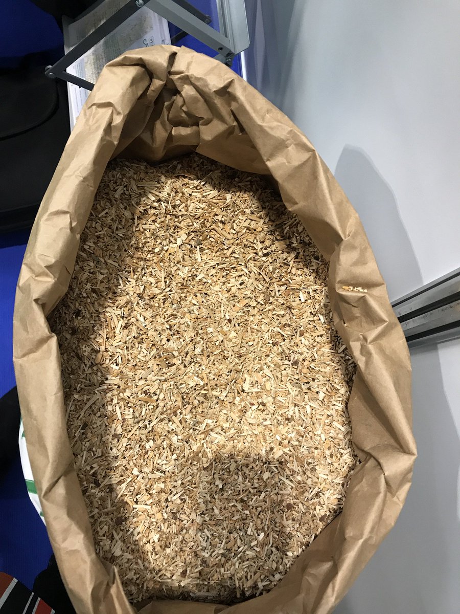 Equichipbedding's tweet photo. Don't forget to head over to https://t.co/Vz5sD5YWDc  to check out our new organic Cat Litter - only £5.99 plus postage for a 30-litre bag! #catlitter #organic #petsupplies https://t.co/5yzAZ1yZuV