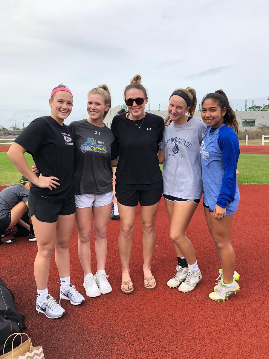 Some of our StickBender Lacrosse Club players with Taylor Cummings at her Holy Trinity Clinic last weekend.