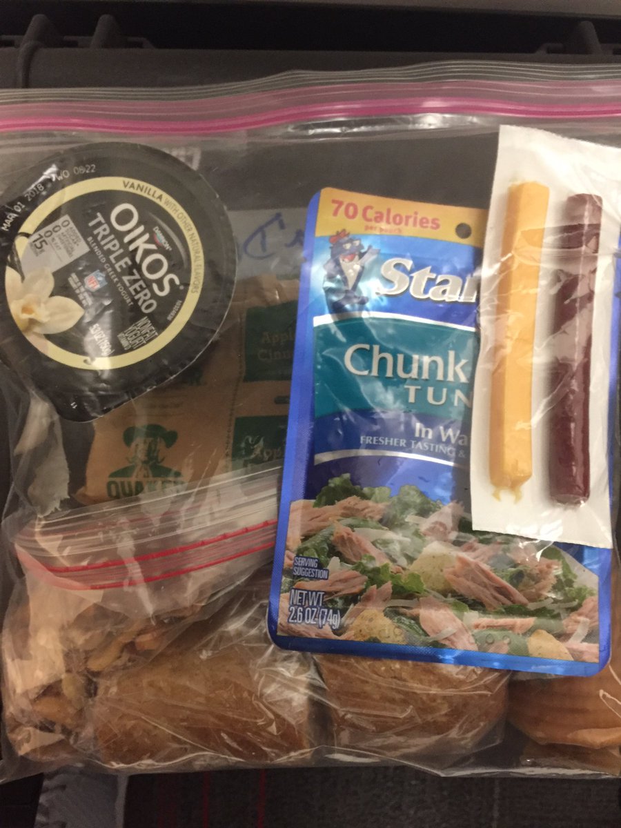 UH_Performance's tweet photo. Take home snack bags for the hard gainers 🔥🍴😋
- Greek Yogurt
- Tuna+Crackers
- Meat+Cheese Stick
- 6 inch Sandwhich
- Nut Mix https://t.co/8OcdR3fffd