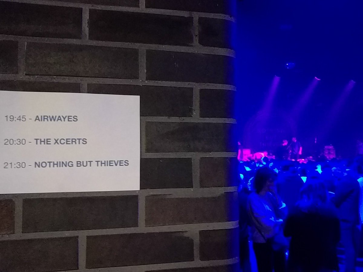 Merstzik's tweet photo. @AirwaysOfficial i loved the concert. I also love that typo ;) https://t.co/F6YuzfaEz4