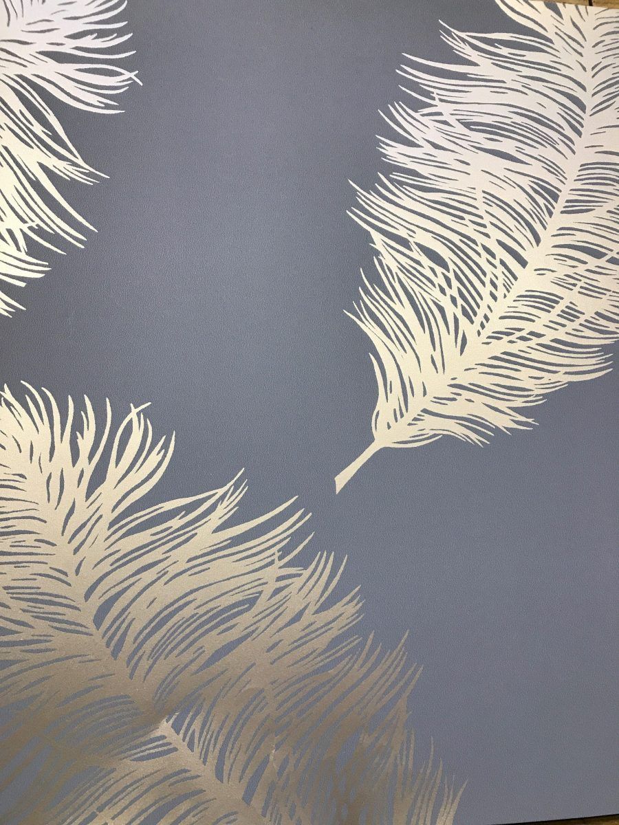 Rose Gold &amp; Dark Grey Feathers 👏 buff.ly/2EFaQoK