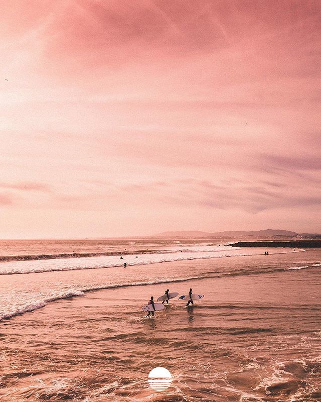 Dreamy Beach Walks And Sunset Surfs 🌴🔥🌺 •
•
📷: John Jason ift.tt/2nlwBCW