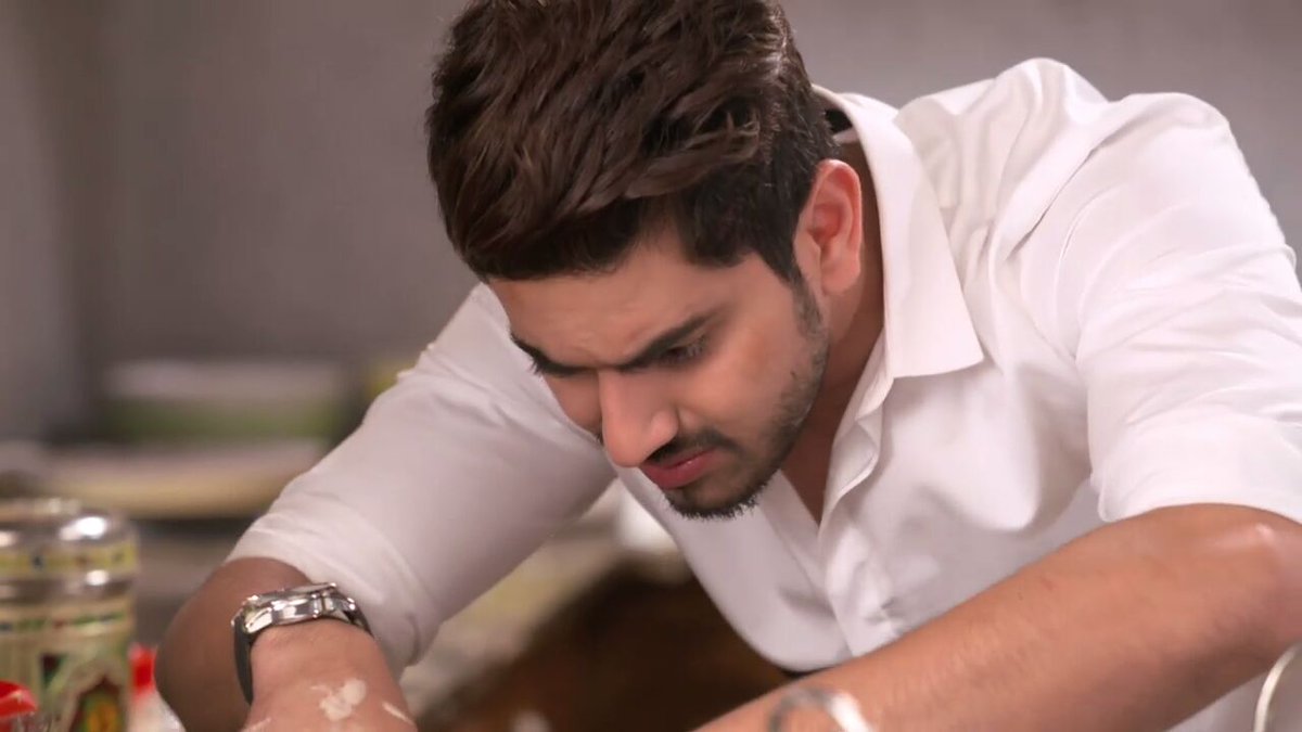AvNeilxAdiZa's tweet photo. #Naamkarann https://t.co/T57fpUBmrU