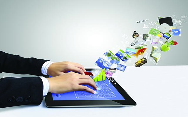 _DigitalMotion's tweet image. C&apos;est quoi le digital, exactement ?

Tout le monde parle du  digital, mais c&apos;est quoi exactement, et quand on dit que c&apos;est une  révolution, n&apos;est-ce pas un peu exagéré ?
La suite ici ...digital-motion.fr/le-blog/c-est-…