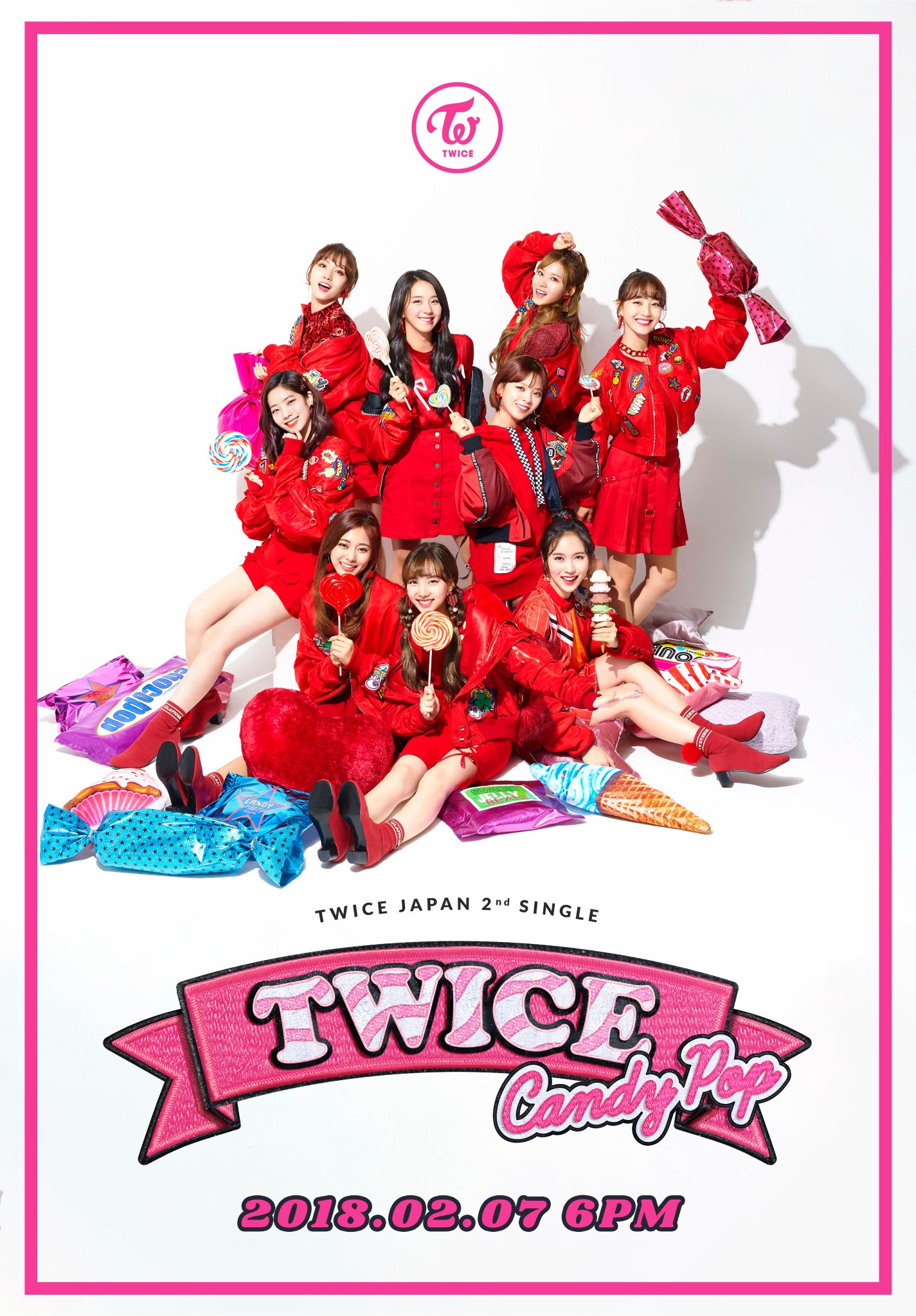 TWICEの写真集 TWICE 【初回限定盤A】 (CD+写真集) : TWICE | HMV&BOOKS online