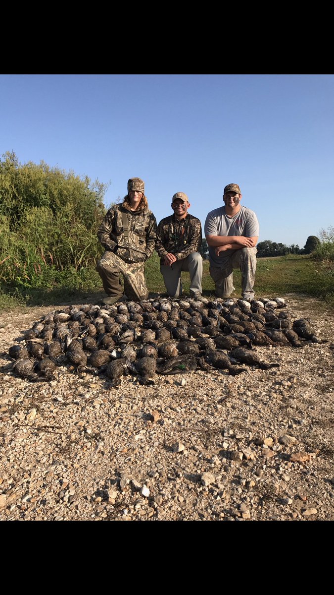 garretthouse04's tweet photo. Had a blast this duck season. Made many memories with some great friends and killed some ducks in the process. https://t.co/HnpHUCowQ9