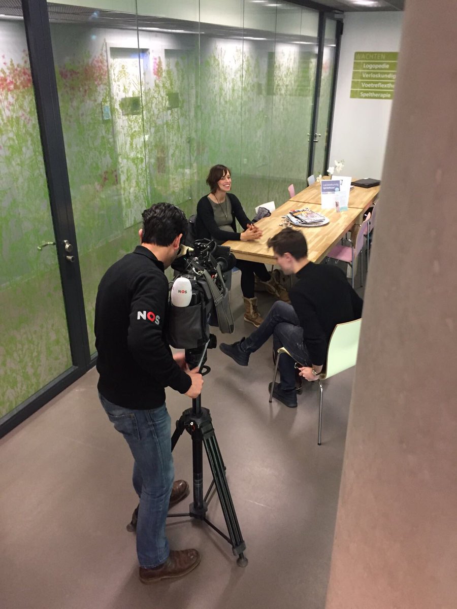 De NOS op bezoek op onze locatie in Utrecht. Vanavond om 18 h item over zwanger zijn als je wat ouder bent.