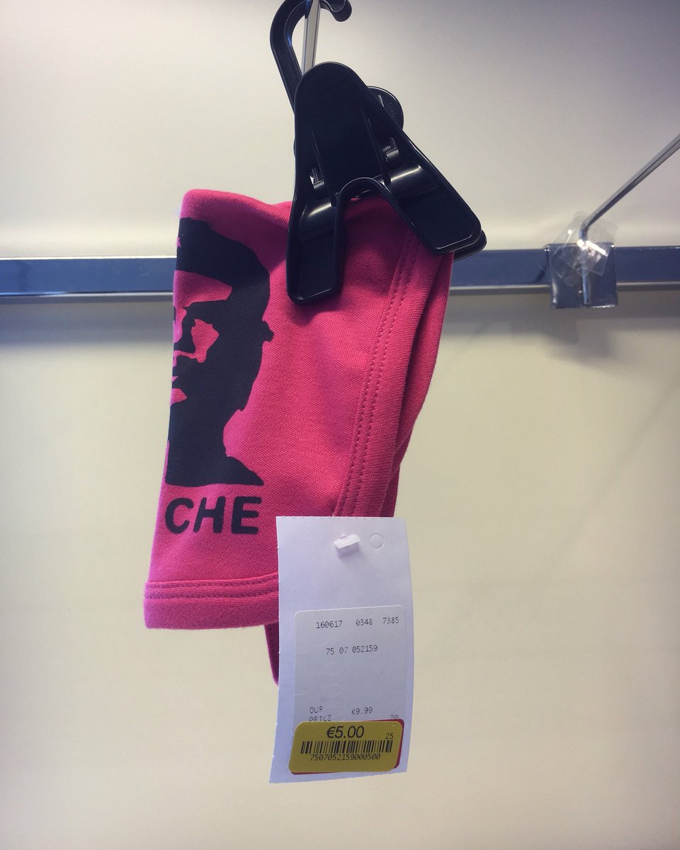 SeanCloonlumney's tweet photo. A Che Guevara branded child’s bib reduced to clear at TK Maxx. #humansoflatecapitalism #prefernotto #slavojzizek #socialism #cuba #postcapitalism #postconsumer #argentina https://t.co/AkqGYeET93