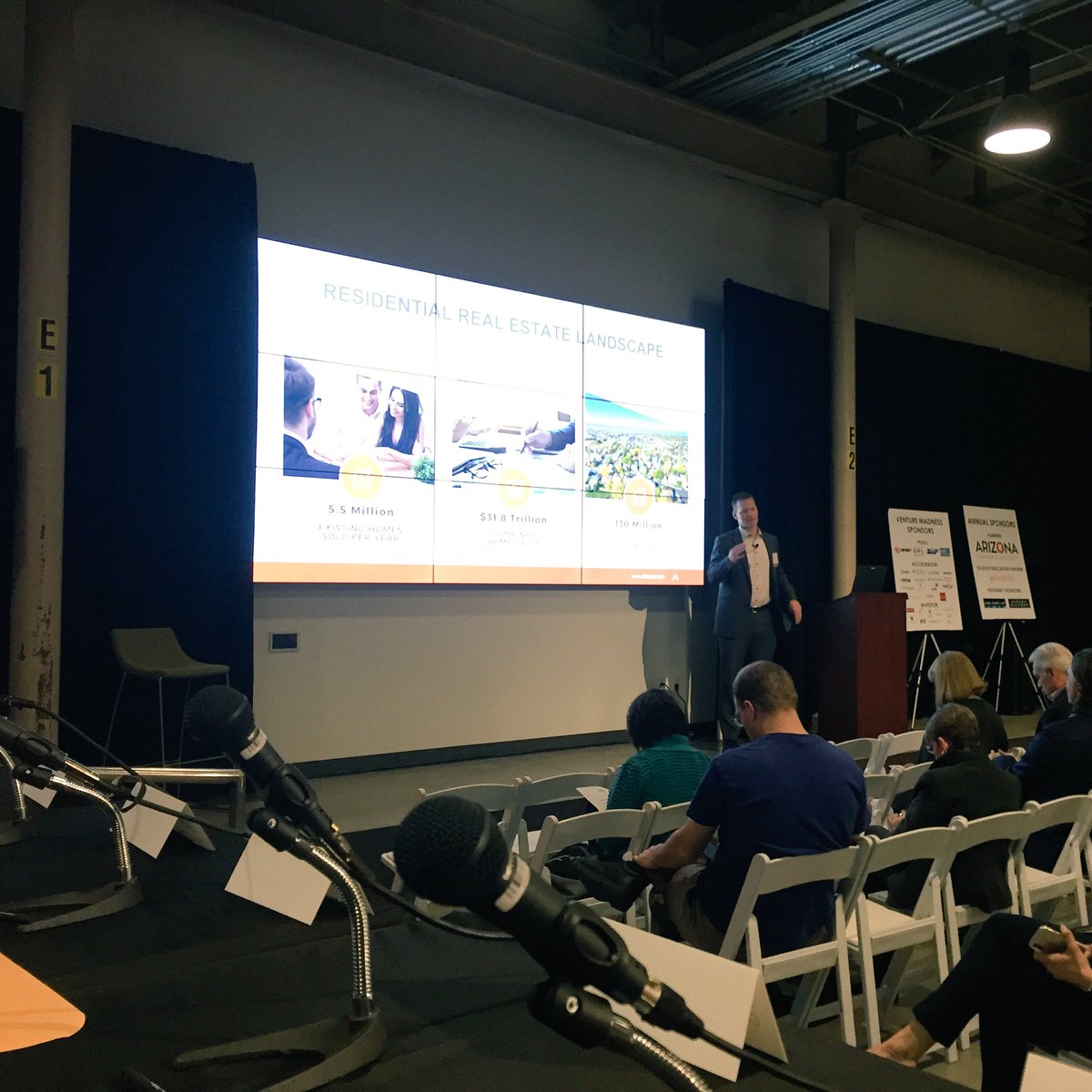 nateazvc's tweet photo. Kicking off @VentureMadness  with a keynote from @OfferPad CEO Jerry Coleman https://t.co/8T5h9phV3A