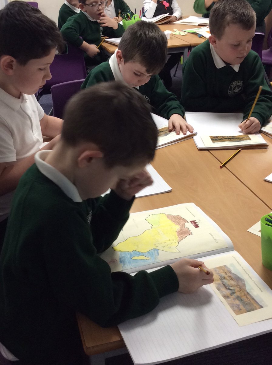 InsideScoopDPS's tweet photo. 2S were learning about Kenya in Geography https://t.co/44HvluoWTq