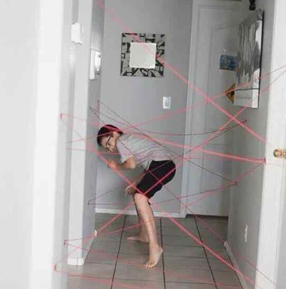 Yo, intentando ver una película de Harry Potter sin repetir los diálogos.
