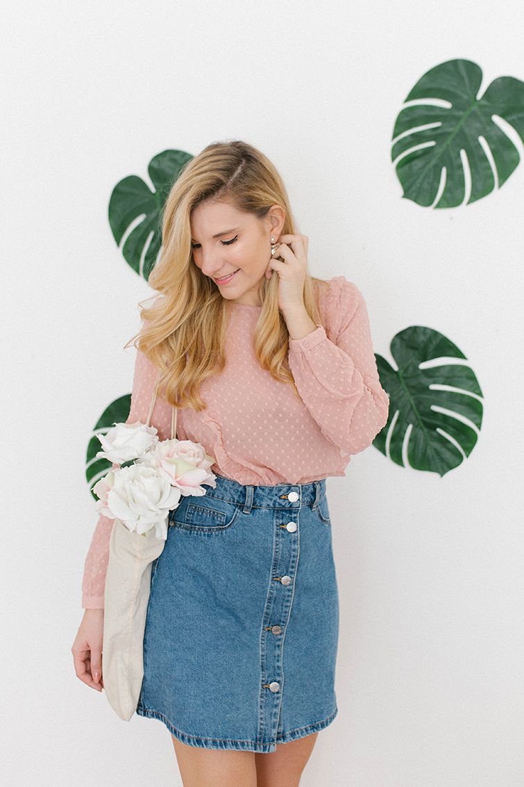 oneodiy's tweet photo. #ValentinesDay = Pink ♥ Embrace #rosè in all its forms with these 3 outfit suggestions for a lover's day out! https://t.co/TTtRFqAkuO https://t.co/3JlrgCPmts