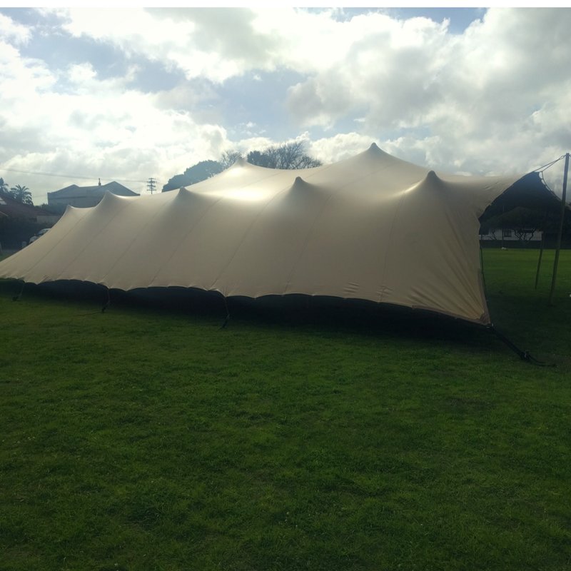 Nothing like a chino tent to brighten up your day! This is one of our popular dropped side rigs. We can create custom rigs to cater for you specific event. 

#tentrix #tentrixevents #chino #tan #stretchtent #stretchtentusa #stretchtentco #eventpro #weddingpro #tent #canopy