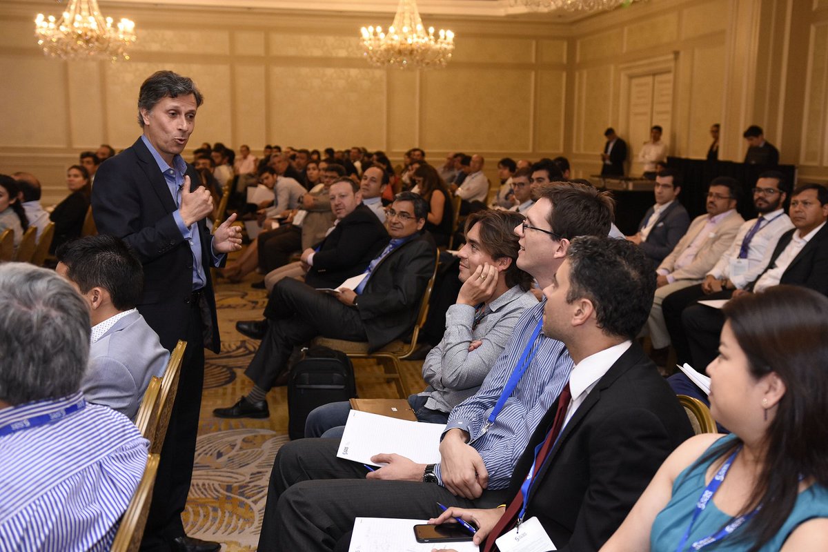 Expertos presentan en Chile las nuevas tendencias en experiencia del cliente goo.gl/6EbVDk