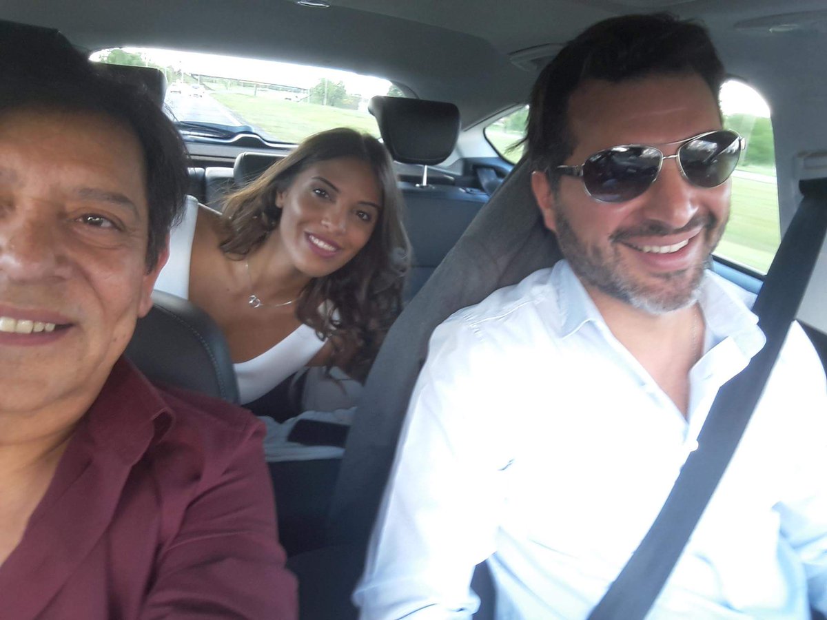 Al desfile con @TainaLaurinoF y <a href="/HHjorsilk/">jorge h sepulveda</a> para <a href="/silkeymundial/">SILKEY MUNDIAL</a> y <a href="/vernuccioficial/">Vernucci Oficial</a> 👠👗👛👙