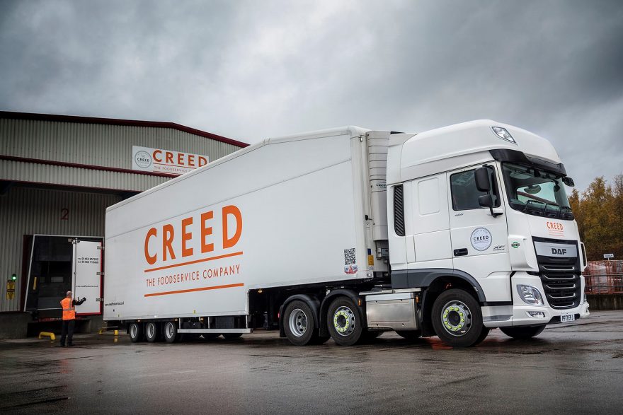 Frozen_Goods's tweet photo. First Gray &amp; Adams Twin-Deck Semi-Trailer for Creed Foodservice
#GrayAdams #SemiTrailer #CreedFoodservice #Carrier #Foodservice #Transport #Logistics
https://t.co/1UZIjia0Me https://t.co/31SNpusPws