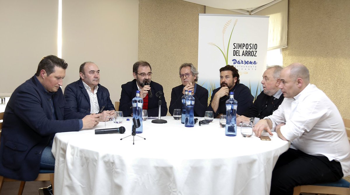 Arroces sabrosos y saludables en el III Simposio del Arroz de Dársena facebook.com/comoju.Cova/po… #IIISimposioArroz #SimposiodelArroz