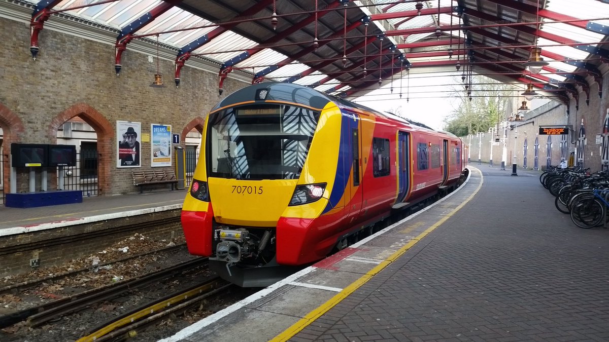 alan4079's tweet image. SWR Class 707 at Windsor &amp;amp; Eton Riverside today #Class707