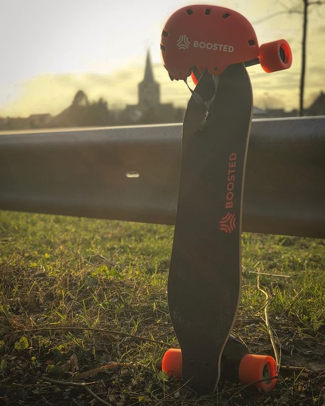 First ride of 2018! #relaxingride #happy #boostedboards  #boostedboard #skateelectric ift.tt/2rW26bE