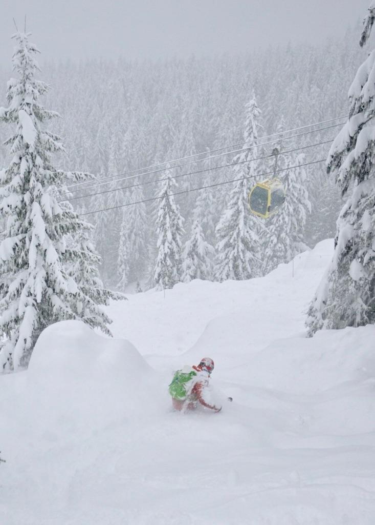 revelstokemtn's tweet photo. Still lots of fresh around here. New terrain scheduled to open later this afternoon with untracked storm snow from the past couple days. Snow Report and closures here: https://t.co/wRKhBNOD07
Photo: @ChristinaLusti #Revelstoked https://t.co/6zHmx8eQHi