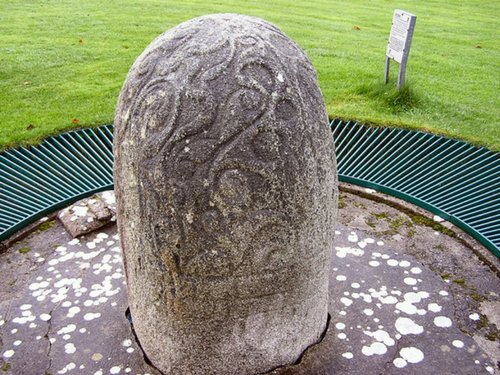 visit_galway's tweet photo. The #TuroeStone, dating to around 100BC to 100AD, is a ritual stone with a 'La Tène Art' curving pattern and a Celtic design. It was previously located at an Iron Age ring-fort at the Rath of Feerwore before being moved to Turoe House. #TalkingHistory #Bullaun #VisitGalway https://t.co/MpVckiXOD7
