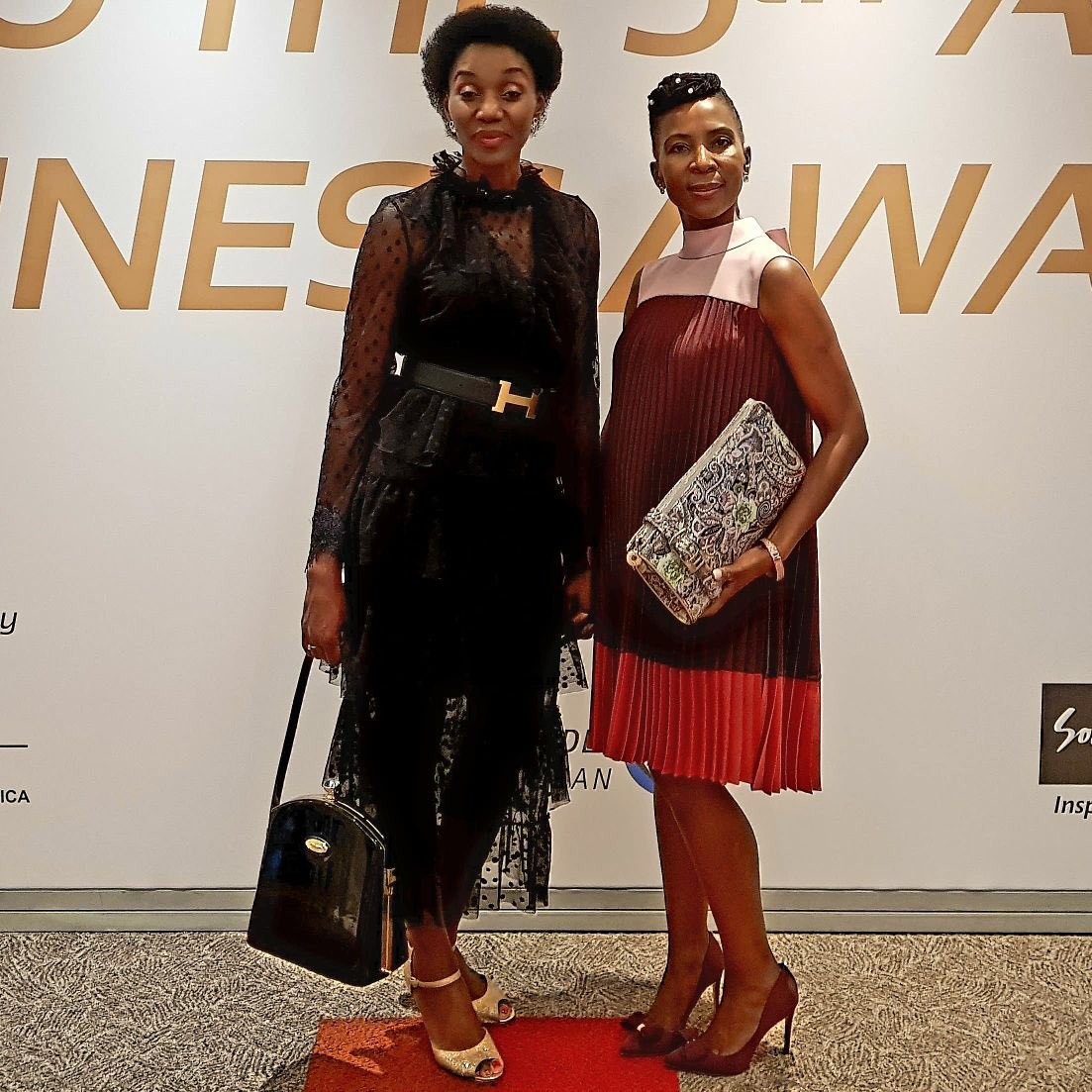 FlorenceMusengi's tweet photo. Floida styling at the SA Premier Business Awards. We’re nominated in the categories Woman-owned Business Award and SMME Award, and hoping to take both home tonight. A win for FES is a win for womankind. #ClimbWithHer2018 #WalkingInTheOverflow🤞🏽#SAPB https://t.co/hJYb3ufxoa